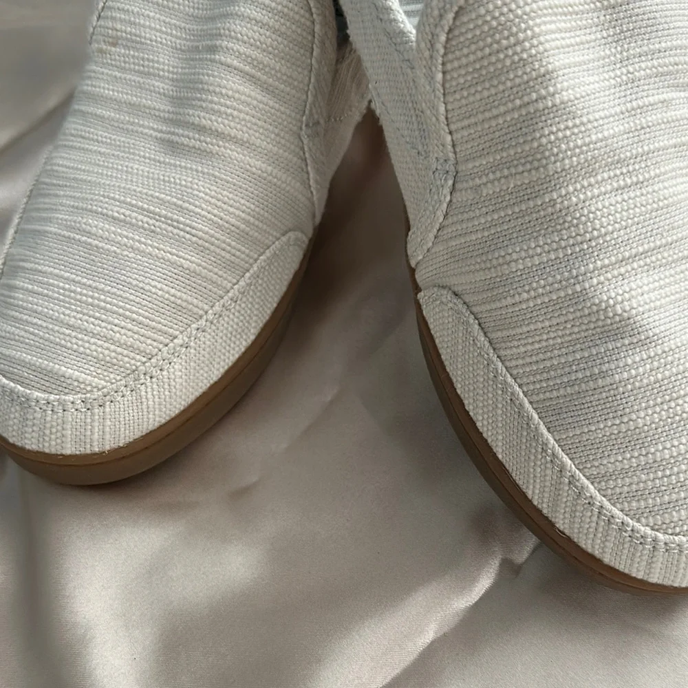 Sanuk Cream Slip-On Loafers with Textured Fabric
